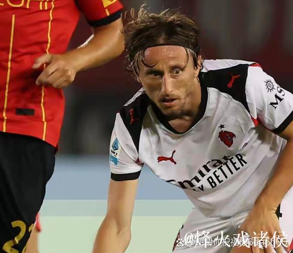 意甲-弗格森、多夫比克破门 罗马2-0客胜莱切